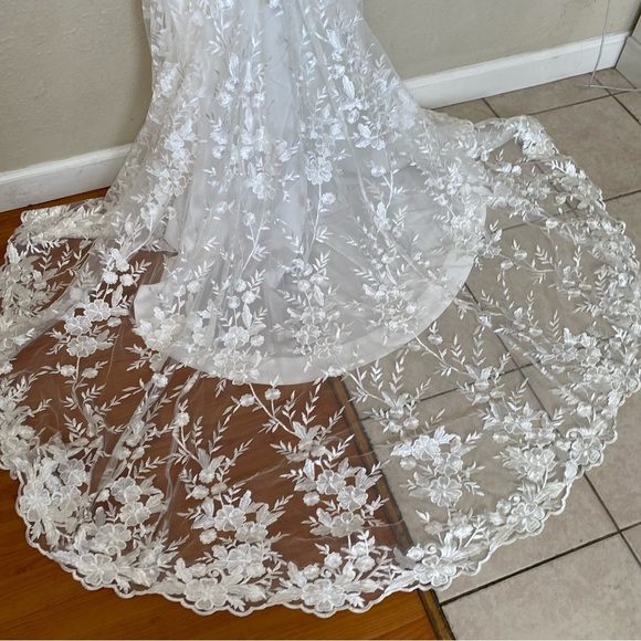 HOUSE OF CB size M D-DD 'Isabelle' White Lace Long Sleeve Bridal Gown NWOT - Picture 17 of 17